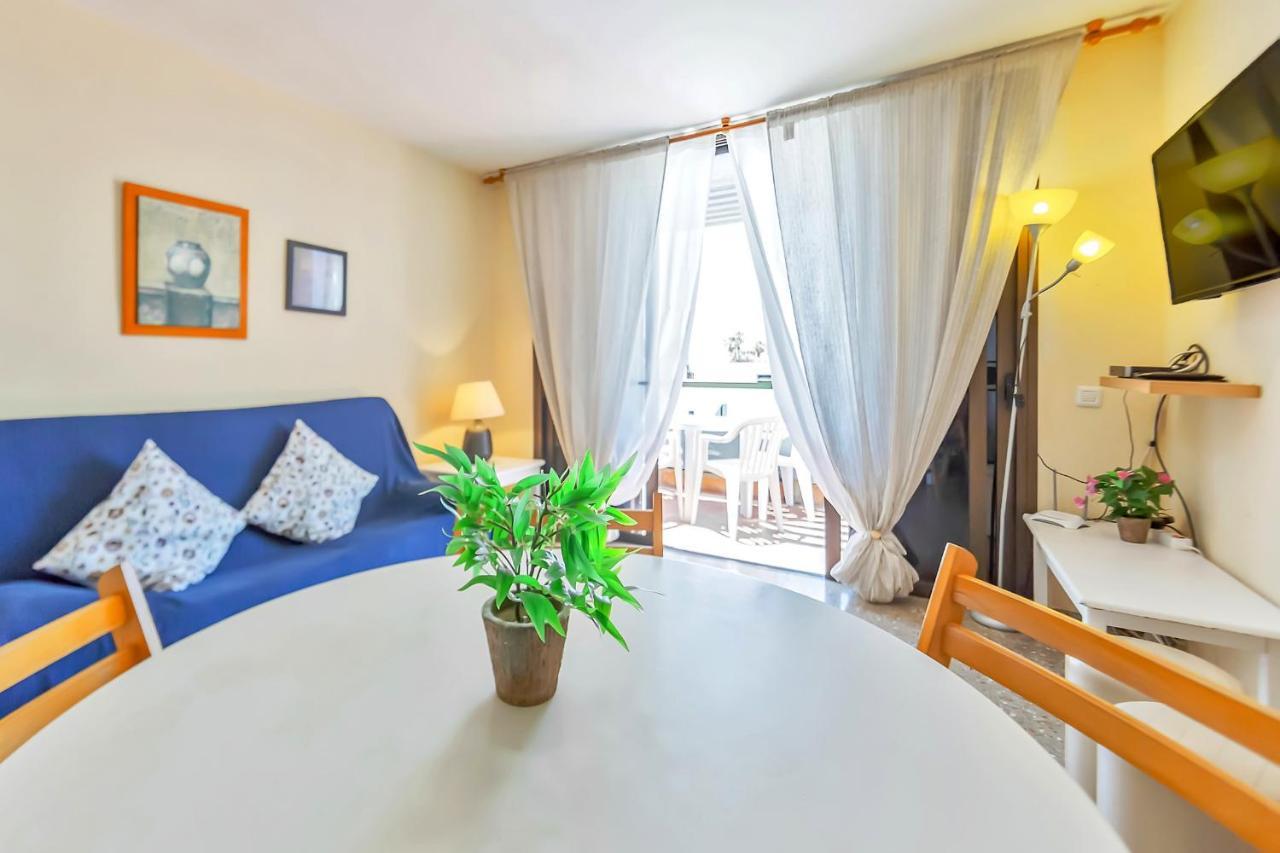 Apartment Near Playa De Las Americas With Wifi And Pool, Tenerife Sur Exterior foto